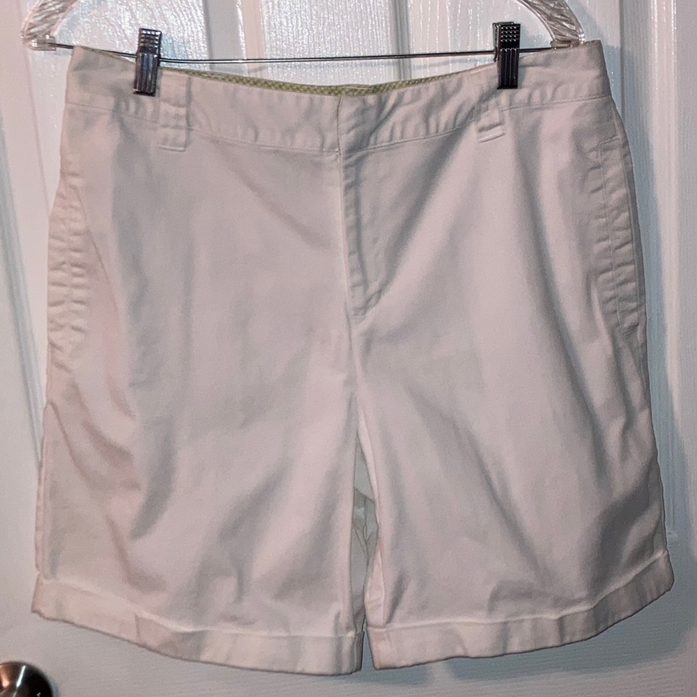 NWOT Relativity White Bermuda Shorts